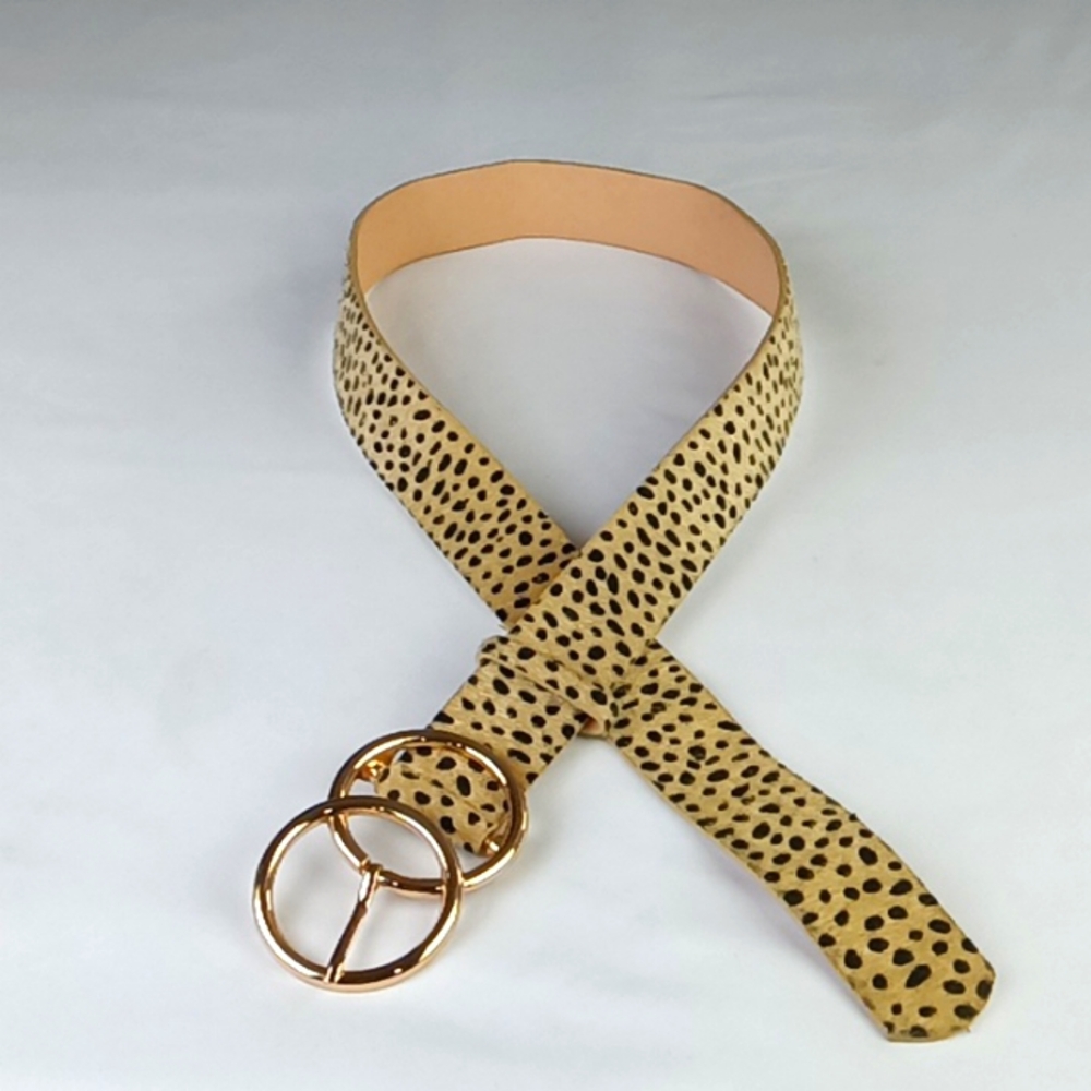 Women's Faux Leather Belt.